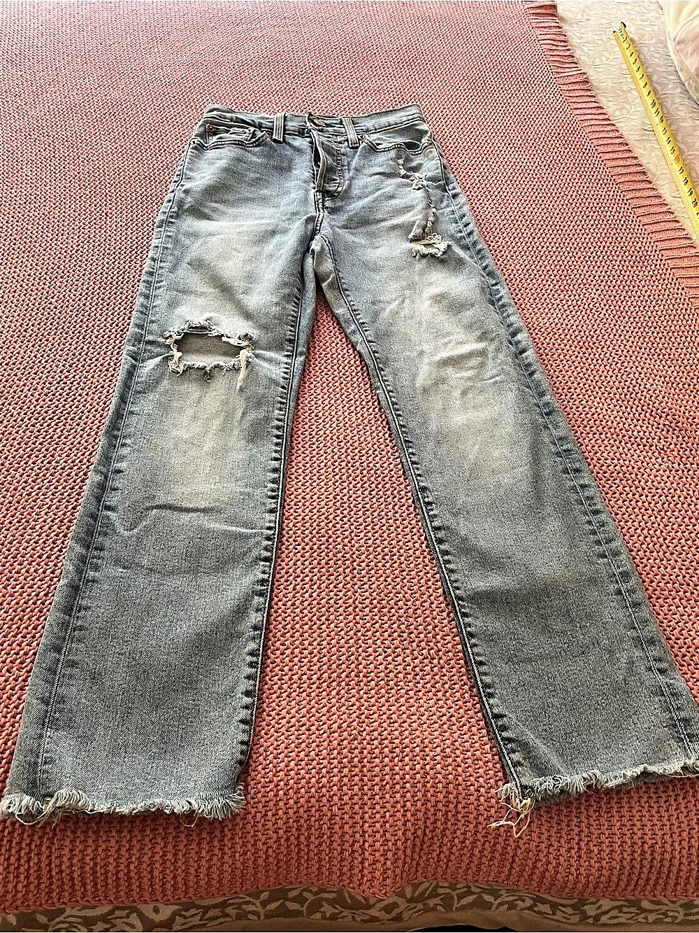 Levi's Weddgie Straight Distressed Straight Leg Jeans Waist 26